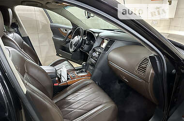 Внедорожник / Кроссовер Infiniti QX70 2013 в 