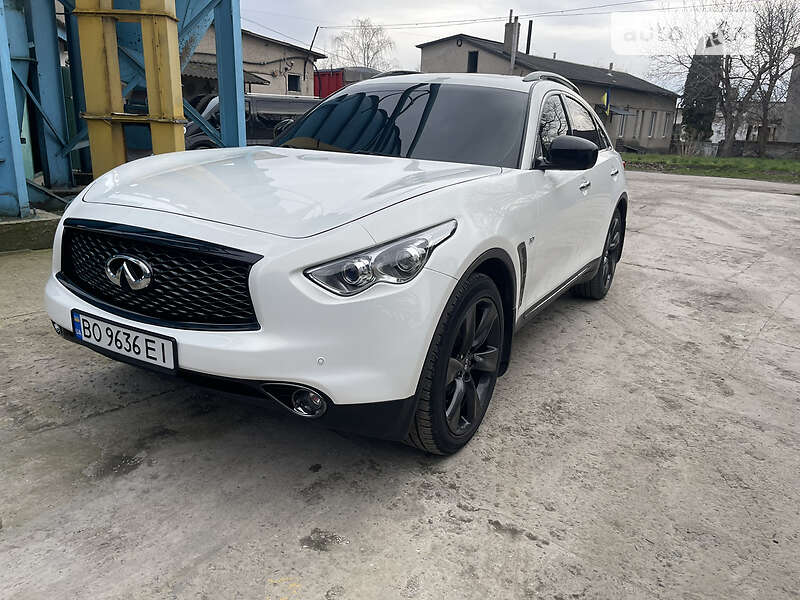 Внедорожник / Кроссовер Infiniti QX70 2014 в Тернополе