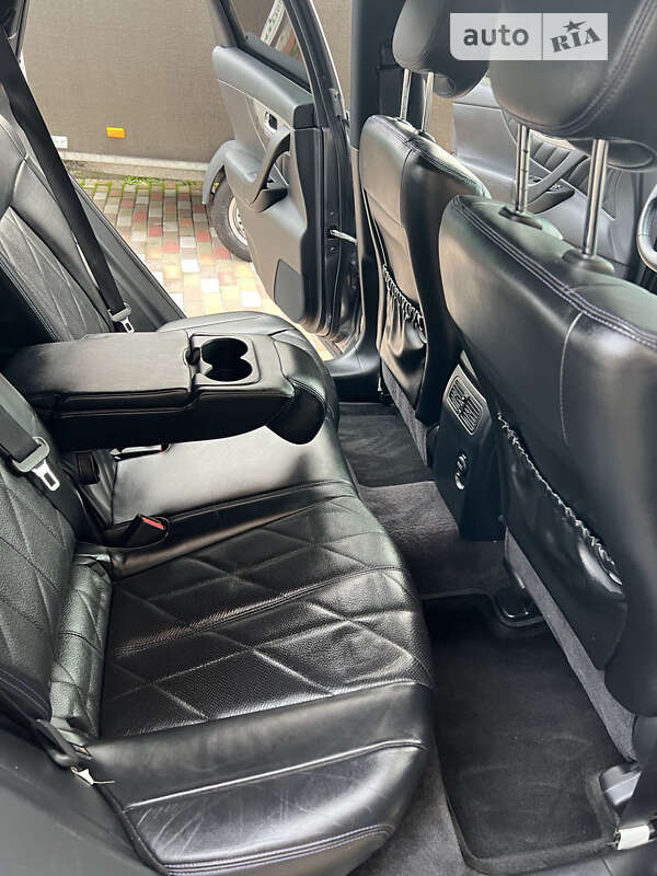 Позашляховик / Кросовер Infiniti QX70 2016 в Вишневому