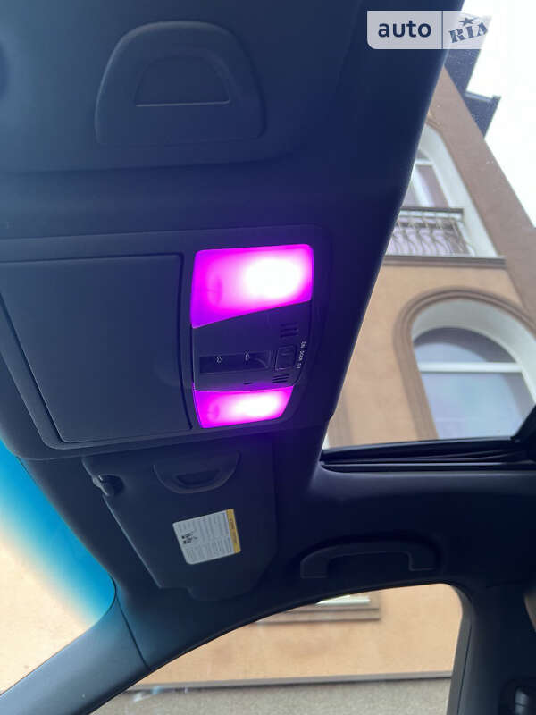 Позашляховик / Кросовер Infiniti QX70 2016 в Вишневому