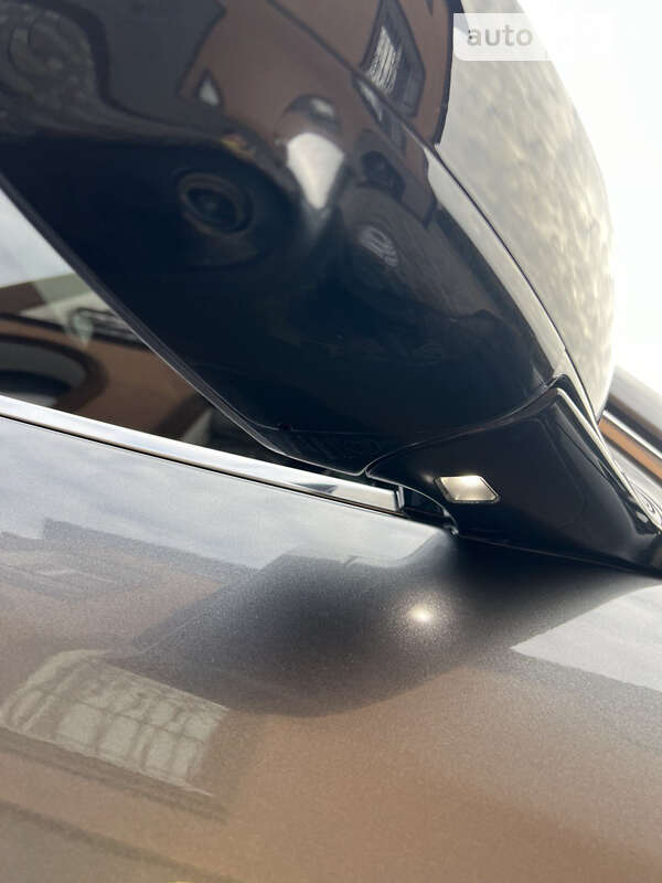 Позашляховик / Кросовер Infiniti QX70 2016 в Вишневому