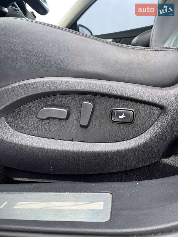 Внедорожник / Кроссовер Infiniti QX70 2017 в Чернигове