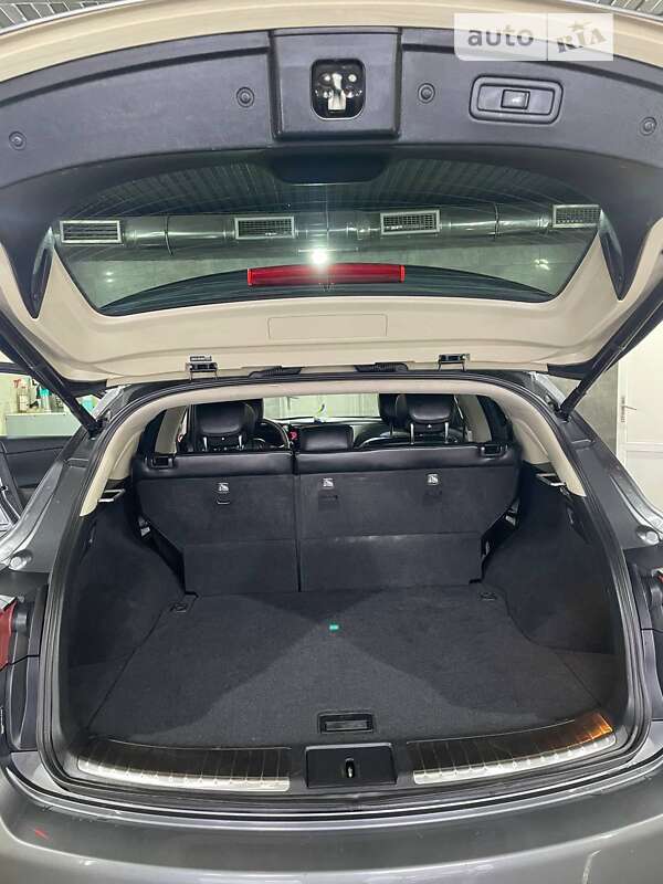 Внедорожник / Кроссовер Infiniti QX70 2017 в Киеве