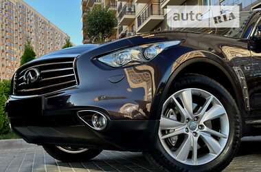 Внедорожник / Кроссовер Infiniti QX70 2014 в Одессе