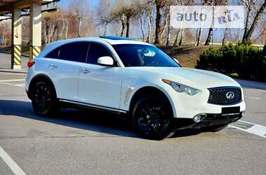 Позашляховик / Кросовер Infiniti QX70 2016 в Києві