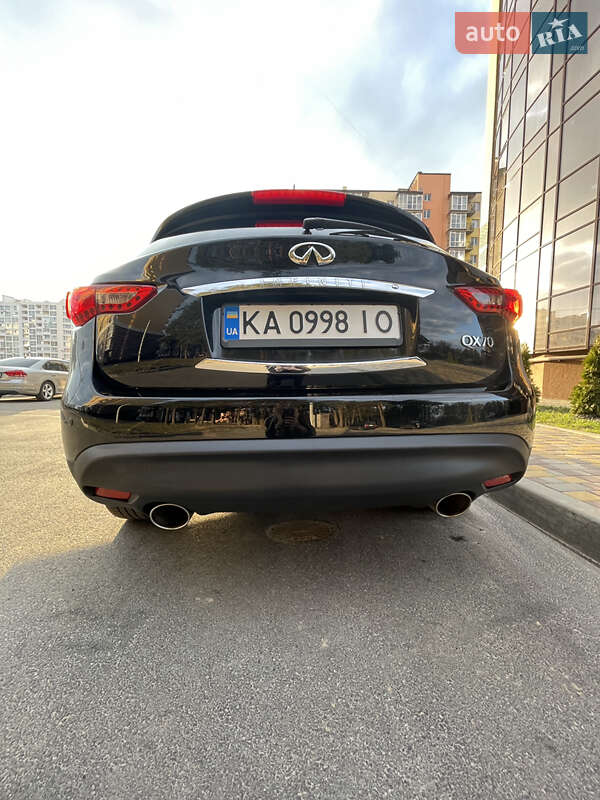 Внедорожник / Кроссовер Infiniti QX70 2017 в Чернигове