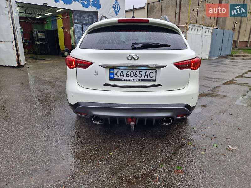 Позашляховик / Кросовер Infiniti QX70 2016 в Києві