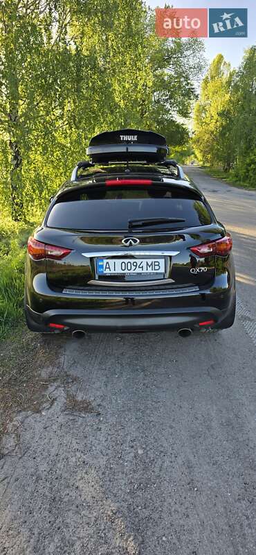 Внедорожник / Кроссовер Infiniti QX70 2013 в Обухове