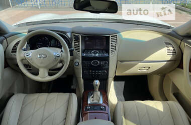 Внедорожник / Кроссовер Infiniti QX70 2014 в Киеве