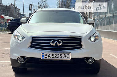 Позашляховик / Кросовер Infiniti QX70 2014 в Києві