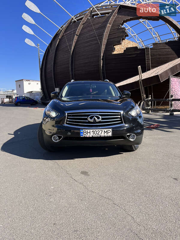 Позашляховик / Кросовер Infiniti QX70 2015 в Одесі