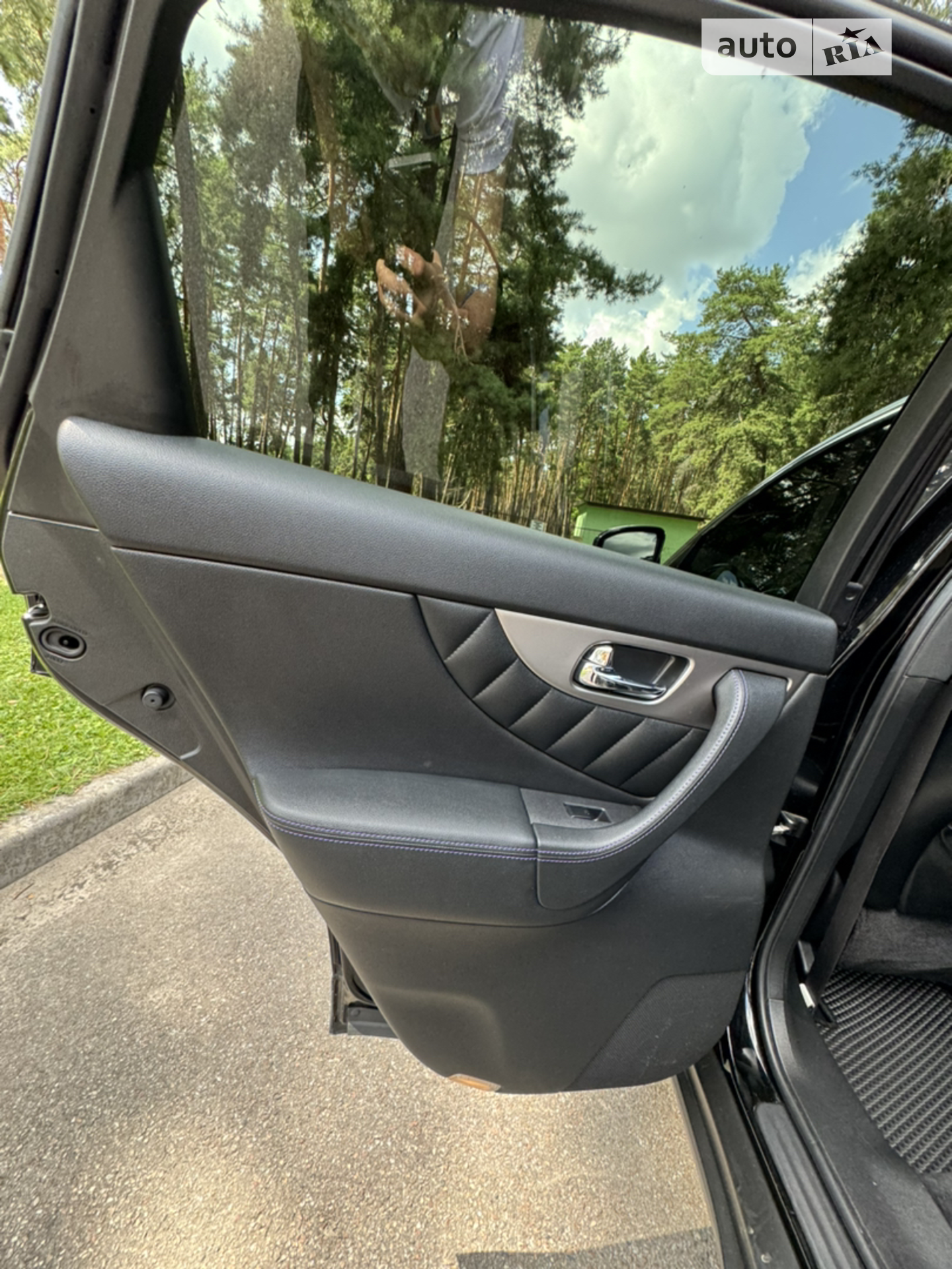 2015 Infiniti QX70 - мініатюра 27