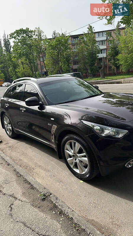 Внедорожник / Кроссовер Infiniti QX70 2013 в Кривом Роге фото Внедорожник / Кроссовер Infiniti QX70 2013 в Кривом Роге
