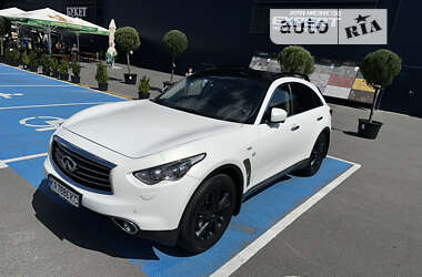 Внедорожник / Кроссовер Infiniti QX70 2015 в Киеве