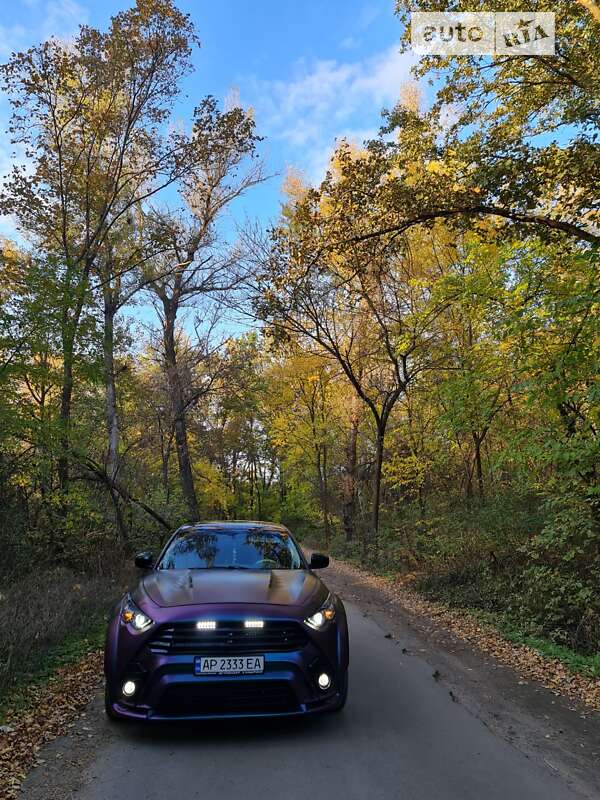 Внедорожник / Кроссовер Infiniti QX70 2015 в Запорожье