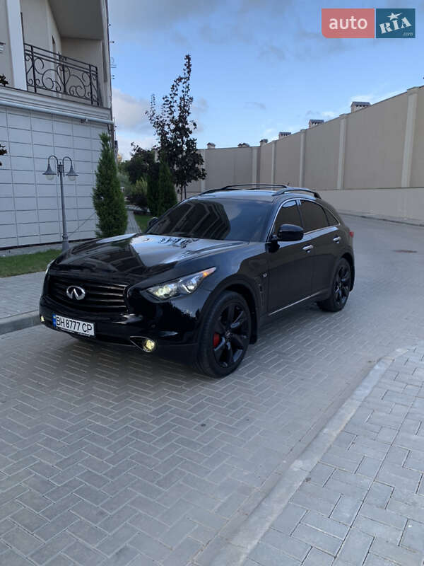 Infiniti QX70 2015