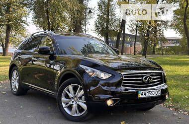 Позашляховик / Кросовер Infiniti QX70 2013 в Києві