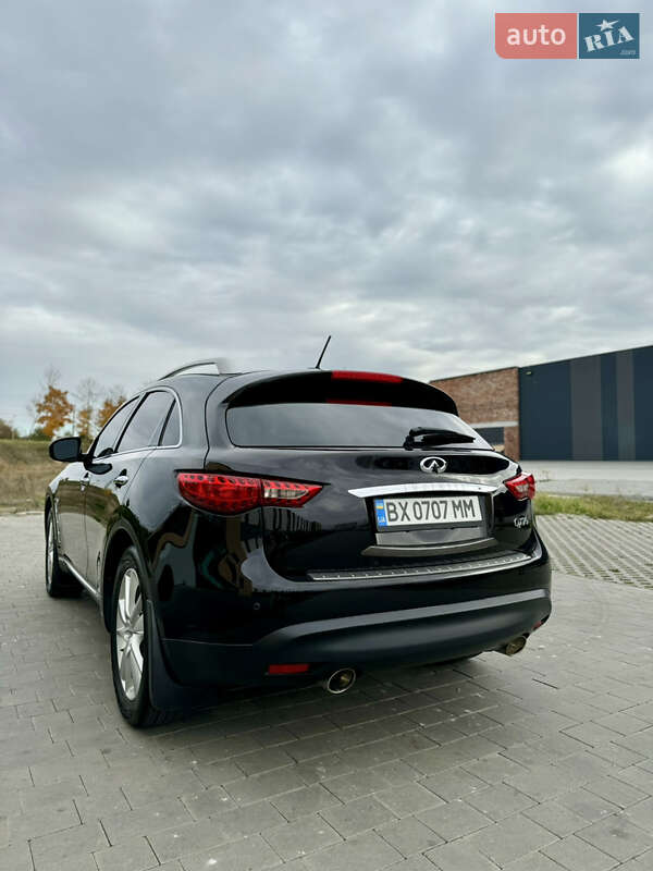 Внедорожник / Кроссовер Infiniti QX70 2016 в Хмельницком