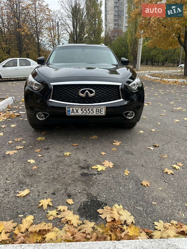 Внедорожник / Кроссовер Infiniti QX70 2017 в Харькове