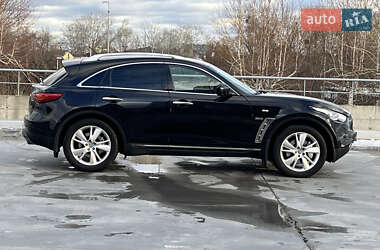 Внедорожник / Кроссовер Infiniti QX70 2014 в Киеве