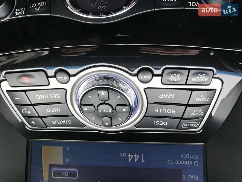 Внедорожник / Кроссовер Infiniti QX70 2013 в Петрове