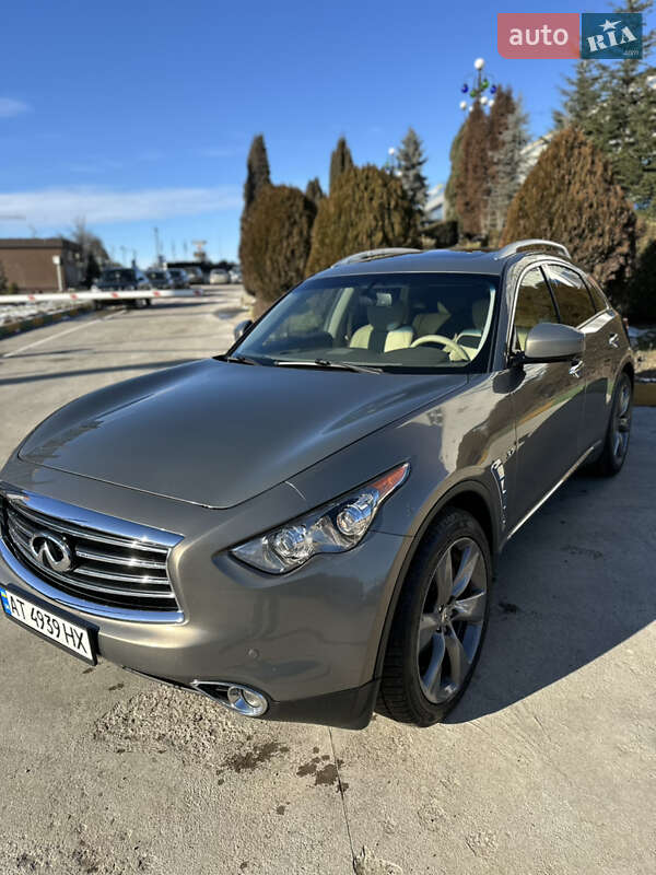 Внедорожник / Кроссовер Infiniti QX70 2014 в Ивано-Франковске