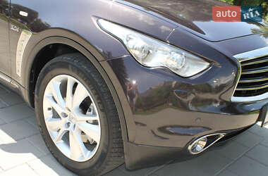 Внедорожник / Кроссовер Infiniti QX70 2013 в Виннице