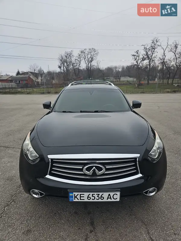 Внедорожник / Кроссовер Infiniti QX70 2014 в 