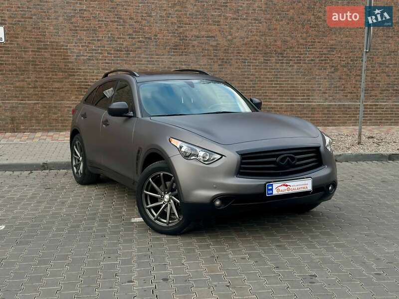Внедорожник / Кроссовер Infiniti QX70 2015 в Одессе