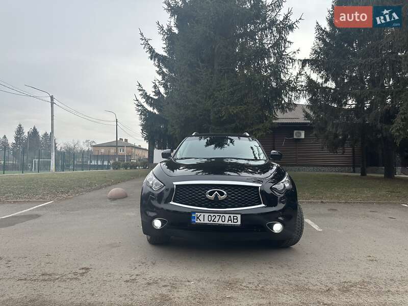 Позашляховик / Кросовер Infiniti QX70 2015 в Обухові