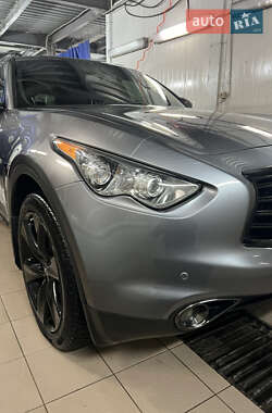 Внедорожник / Кроссовер Infiniti QX70 2016 в 