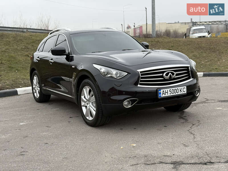 Внедорожник / Кроссовер Infiniti QX70 2013 в Киеве