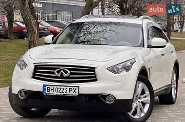 Позашляховик / Кросовер Infiniti QX70 2013 в Одесі