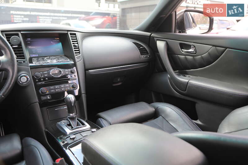 Позашляховик / Кросовер Infiniti QX70 2016 в Харкові