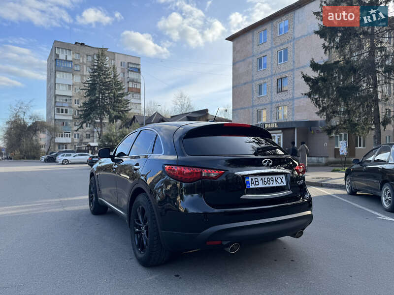 Позашляховик / Кросовер Infiniti QX70 2017 в Вінниці