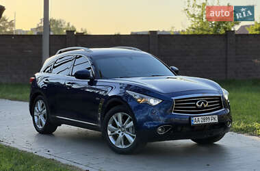 Внедорожник / Кроссовер Infiniti QX70 2014 в 
