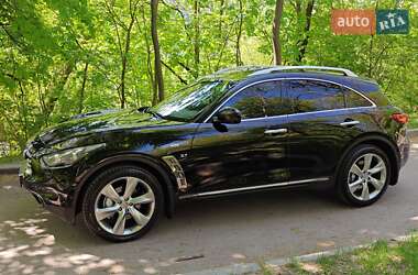 Внедорожник / Кроссовер Infiniti QX70 2013 в 