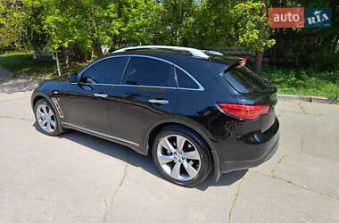 Внедорожник / Кроссовер Infiniti QX70 2013 в 