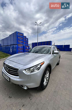 Внедорожник / Кроссовер Infiniti QX70 2016 в Киеве