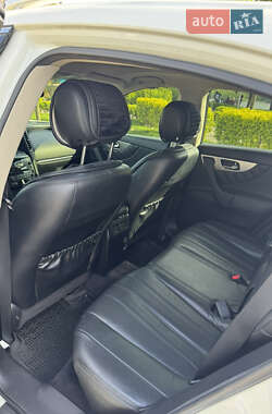 Внедорожник / Кроссовер Infiniti QX70 2013 в 