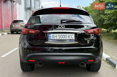 Внедорожник / Кроссовер Infiniti QX70 2013 в 