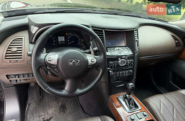Внедорожник / Кроссовер Infiniti QX70 2013 в 