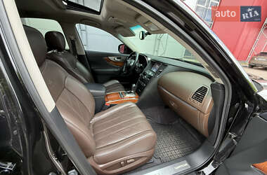 Внедорожник / Кроссовер Infiniti QX70 2013 в 