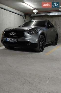 Позашляховик / Кросовер Infiniti QX70 2015 в 