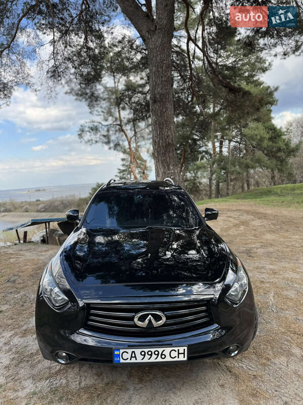 Внедорожник / Кроссовер Infiniti QX70 2016 в Черкассах фото 4 Внедорожник / Кроссовер Infiniti QX70 2016 в Черкассах