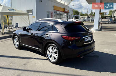 Позашляховик / Кросовер Infiniti QX70 2013 в 