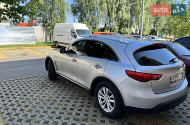Внедорожник / Кроссовер Infiniti QX70 2014 в 