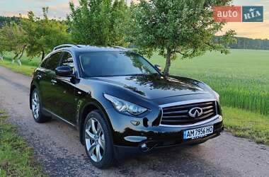 Внедорожник / Кроссовер Infiniti QX70 2013 в 