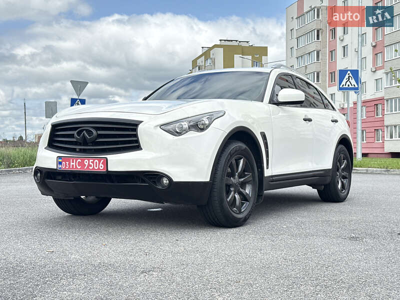 Внедорожник / Кроссовер Infiniti QX70 2016 в Виннице