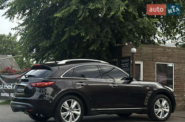Позашляховик / Кросовер Infiniti QX70 2013 в 